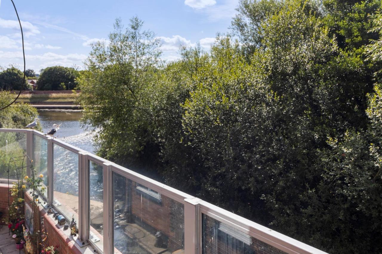 River Exe Waterfront Casa rural *